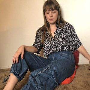 Daisy Button Down ✨